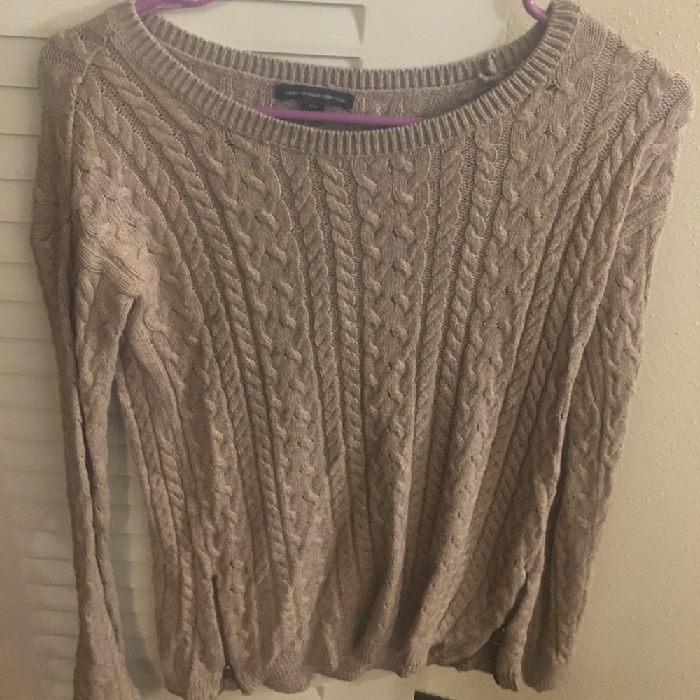 American eagle cable knit sweater!